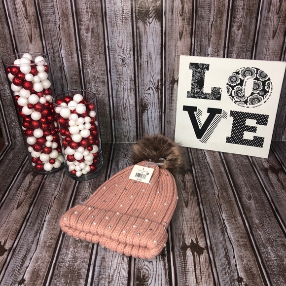 Women’s beanie hat - Picture 1 of 1